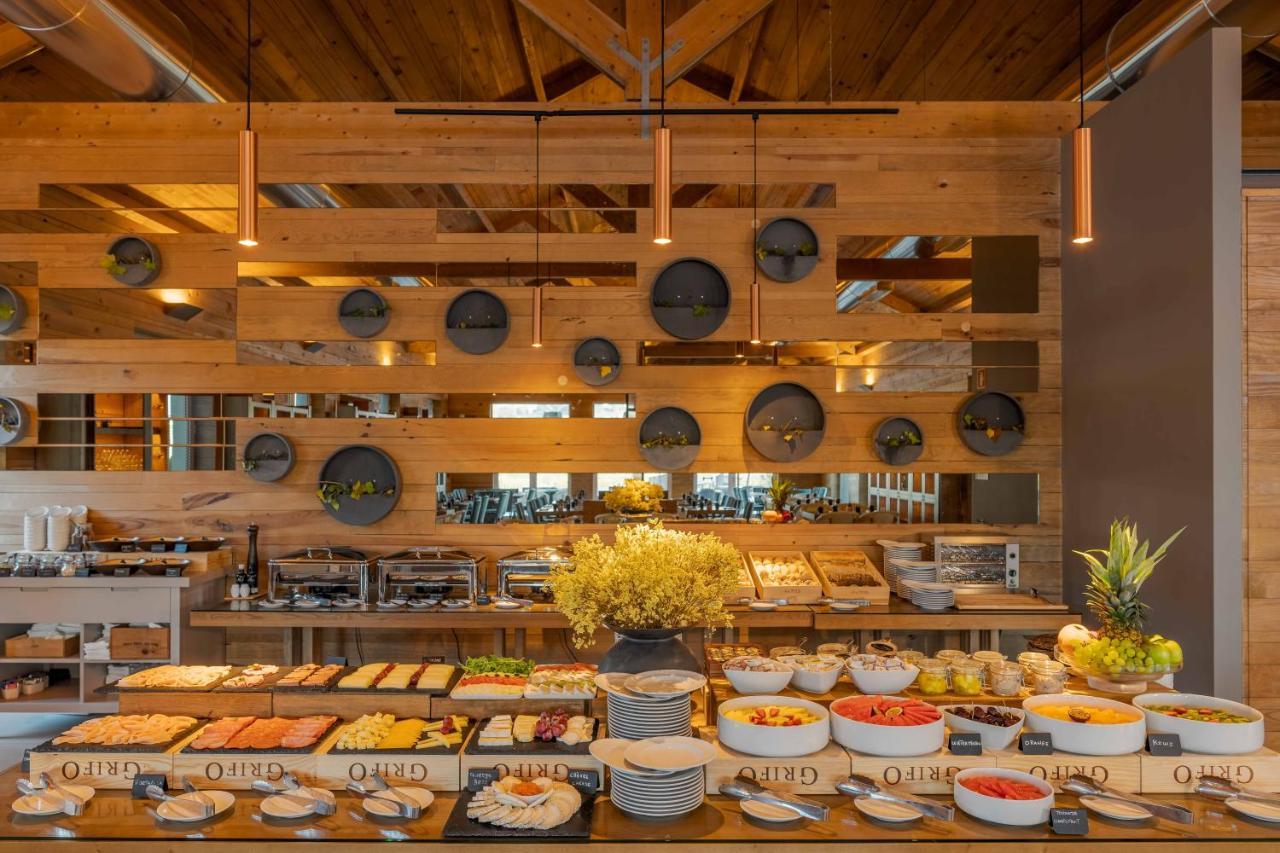 Pestana Douro Riverside - Preferred Hotels & Resorts, Lifestyle Valbom  エクステリア 写真 The buffet at the restaurant