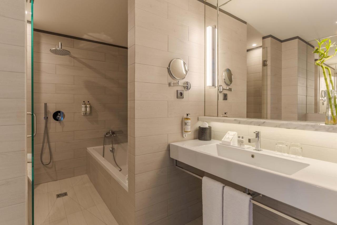 Pestana Douro Riverside - Preferred Hotels & Resorts, Lifestyle Valbom  エクステリア 写真 Bathroom