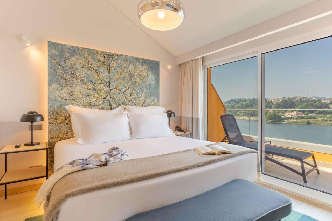 Pestana Douro Riverside - Preferred Hotels & Resorts, Lifestyle Valbom  エクステリア 写真 A bedroom in the hotel